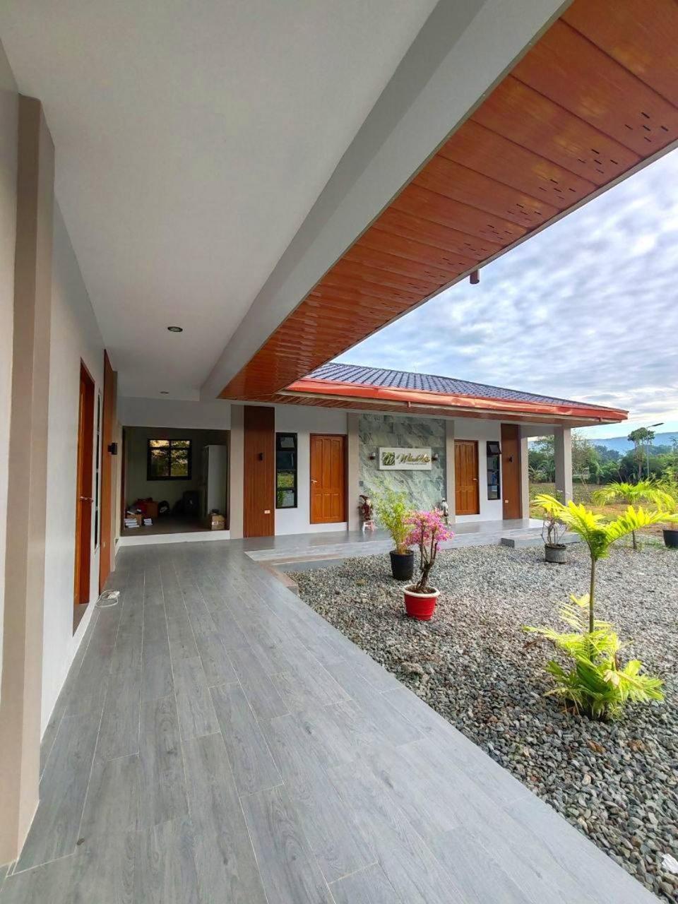 Wilson Hills Travelers Suites San Juan  Esterno foto